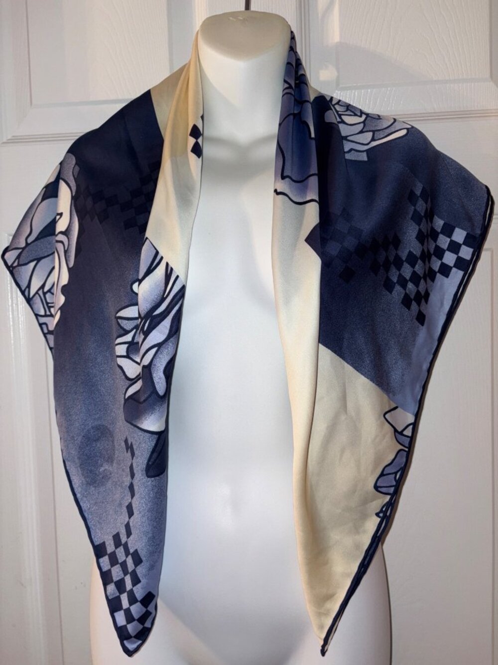 Aker Sport Womens Floral & Checkered Scarf 33” Square Navy & Cream Lightweight S